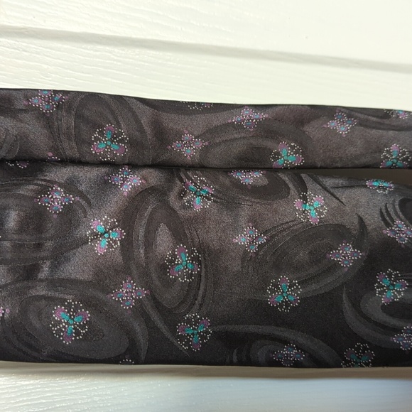 5 ft. Long Christian Dior black patterned polyester tie - Picture 2 of 5